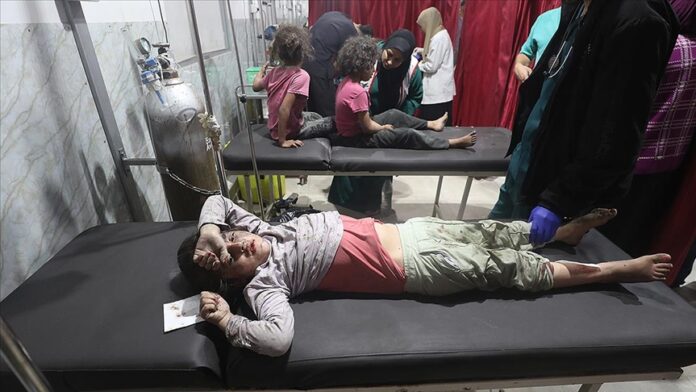 israil gazze saldırı hastane aa